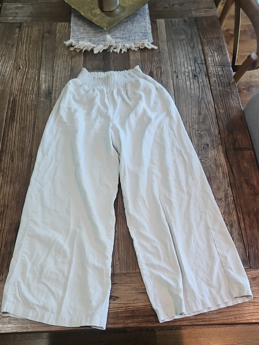 Charlie B Smocked Waist Cream Linen Blend Pants With Pockets Size Medium